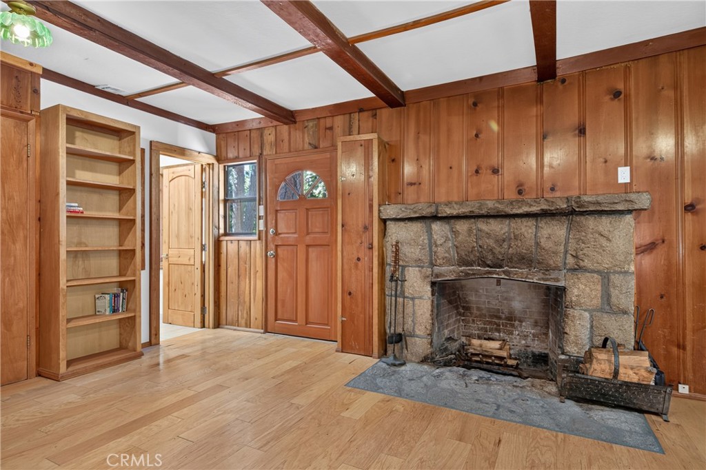 27917 Squirrel Lane Property Photo 3