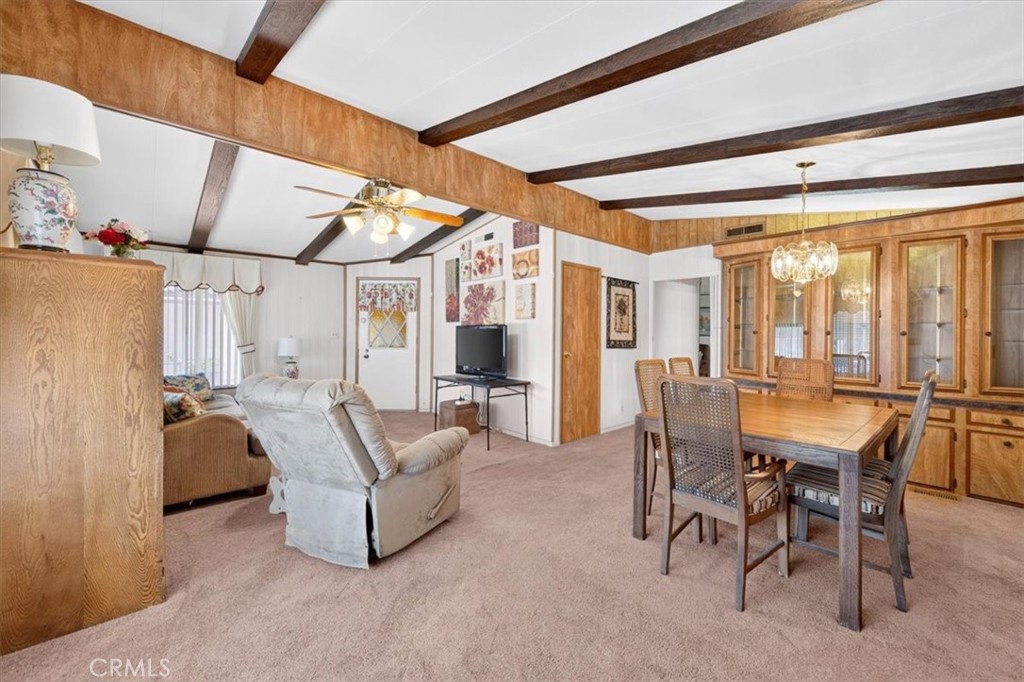 585 Palos Drive Property Photo 4