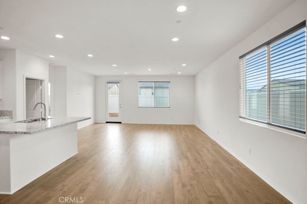14217 Cornelia Circle Property Photo 5