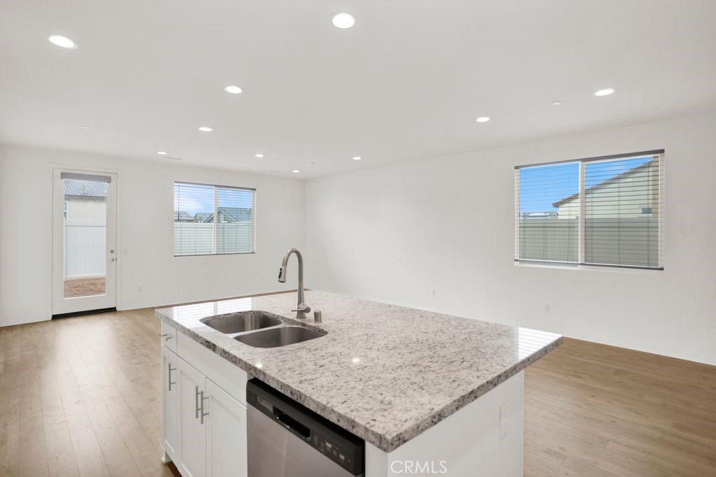 14217 Cornelia Circle Property Photo 8