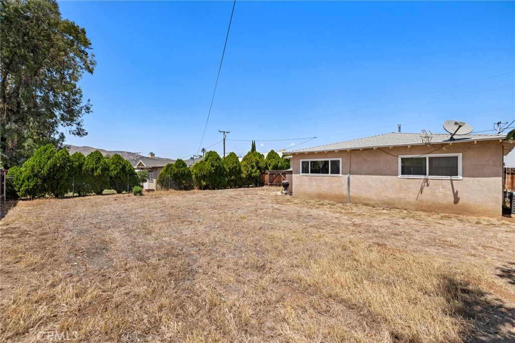 12238 Michigan Street Property Photo 29