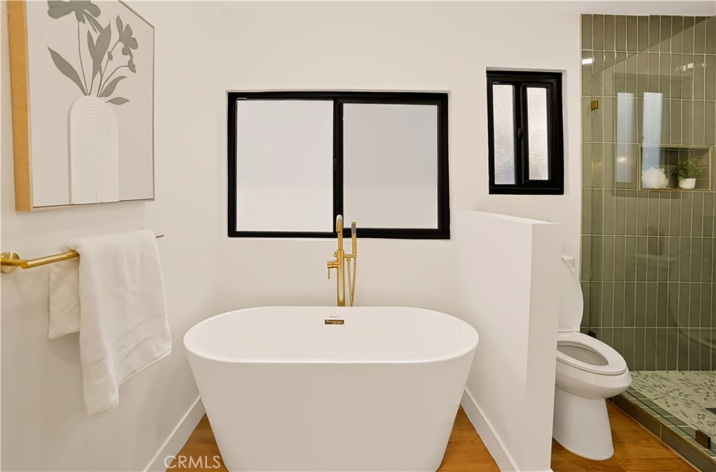 4309 Camphor Property Photo 18