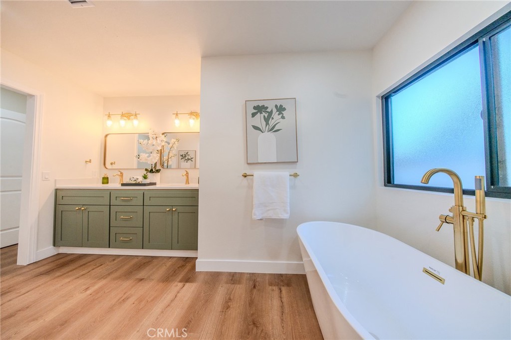 4309 Camphor Property Photo 23