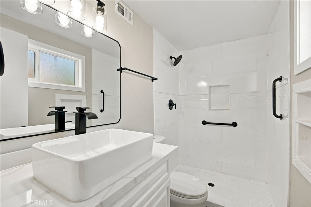 3771 Briarvale Property Photo 18