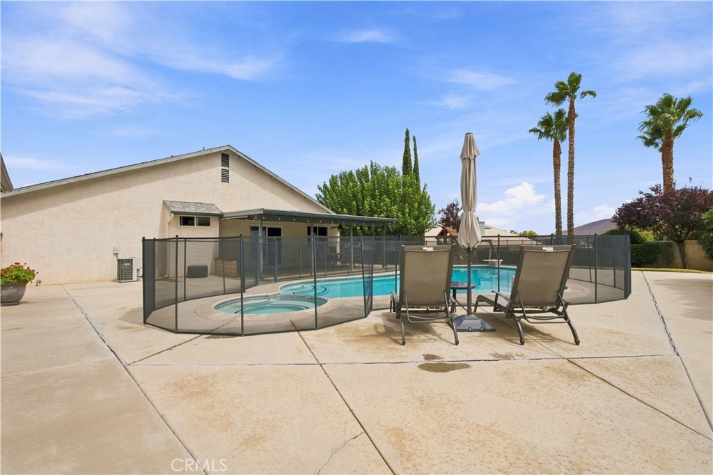 18461 Sutter Property Photo 5