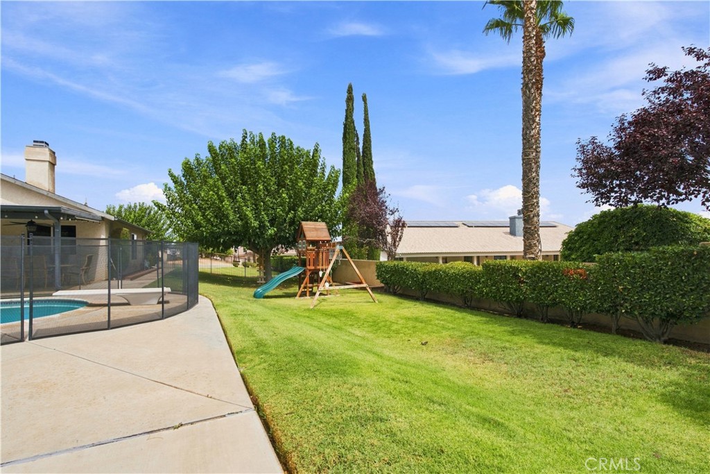 18461 Sutter Property Photo 8