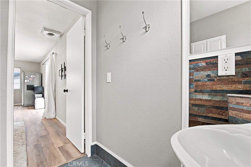 18461 Sutter Property Photo 43