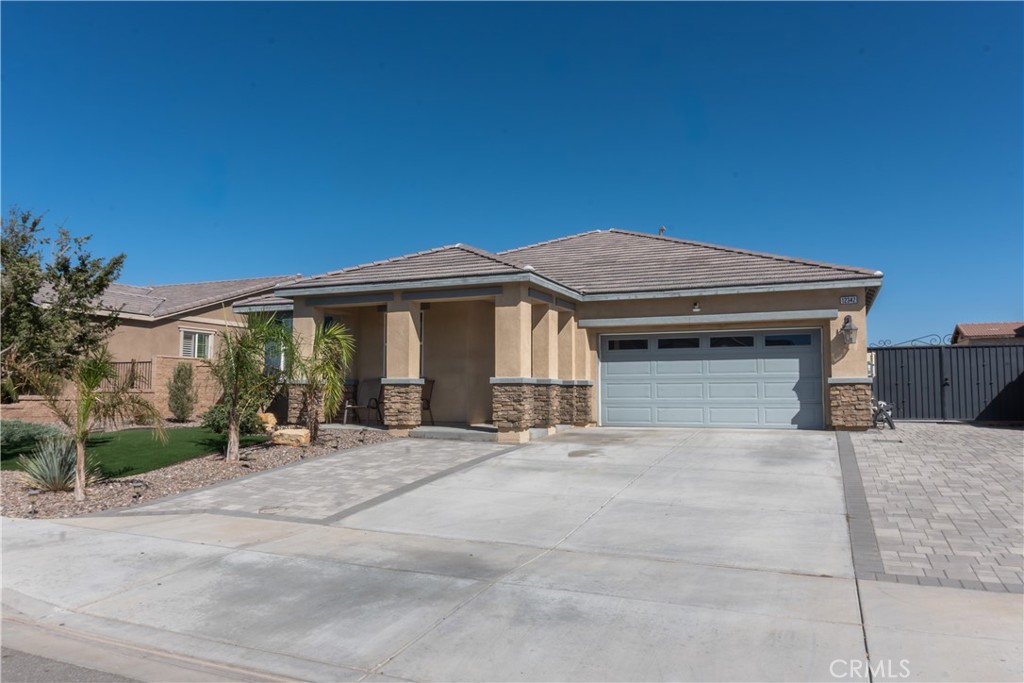 12342 Del Sur Property Photo 1