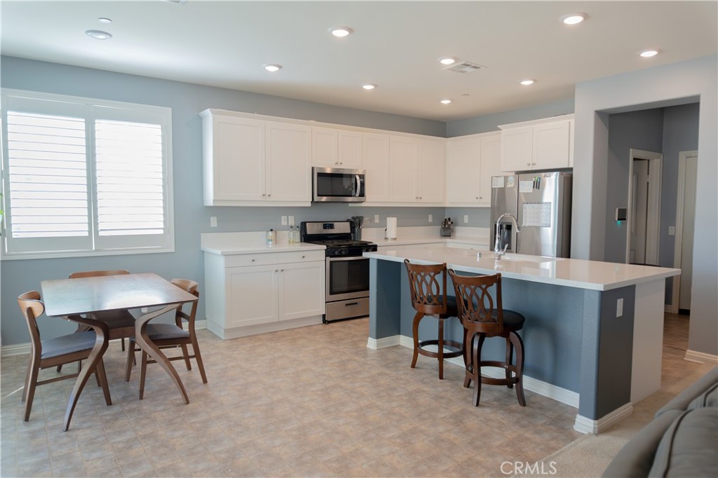 12342 Del Sur Property Photo 2