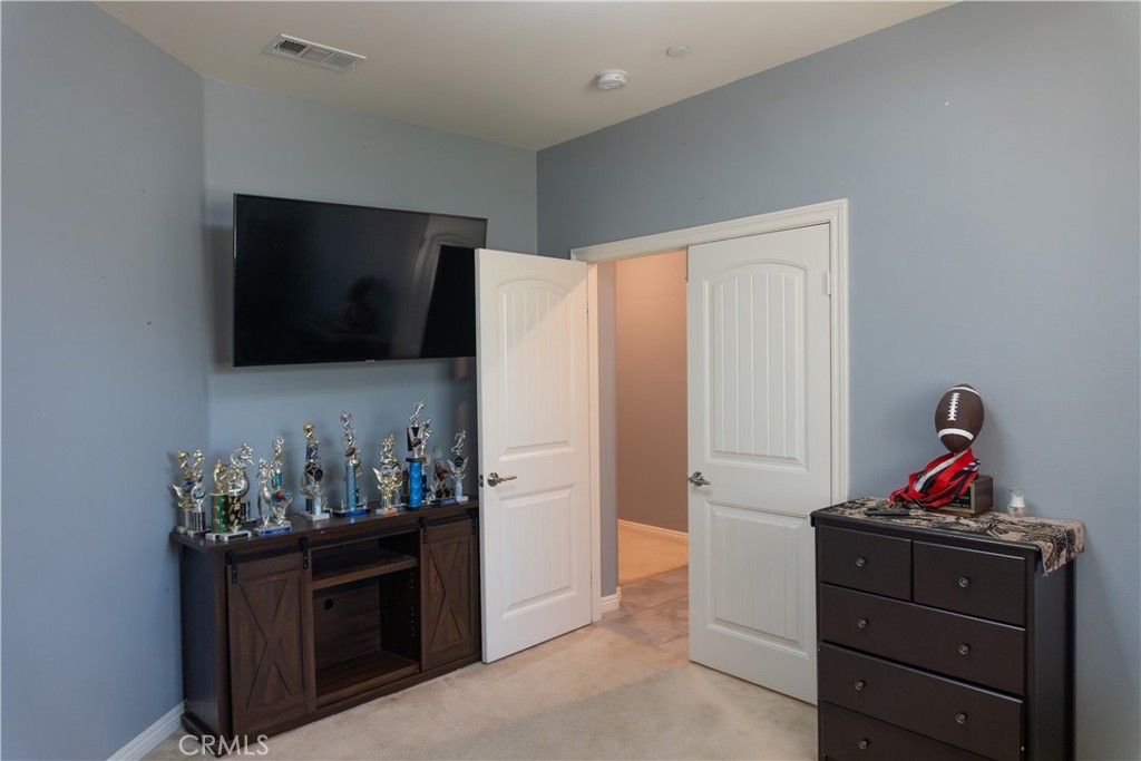 12342 Del Sur Property Photo 7