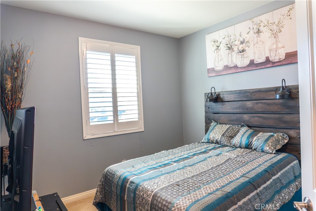 12342 Del Sur Property Photo 8