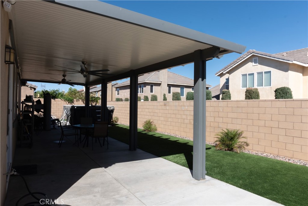 12342 Del Sur Property Photo 17