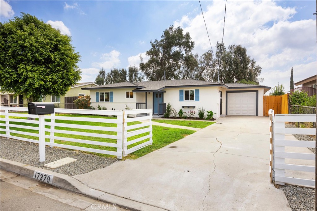17379 Holly Drive Property Photo 1