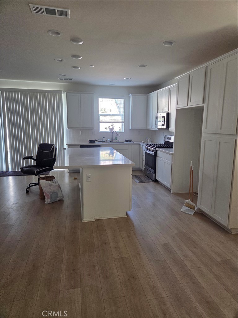 35564 Roxy Drive Property Photo 2