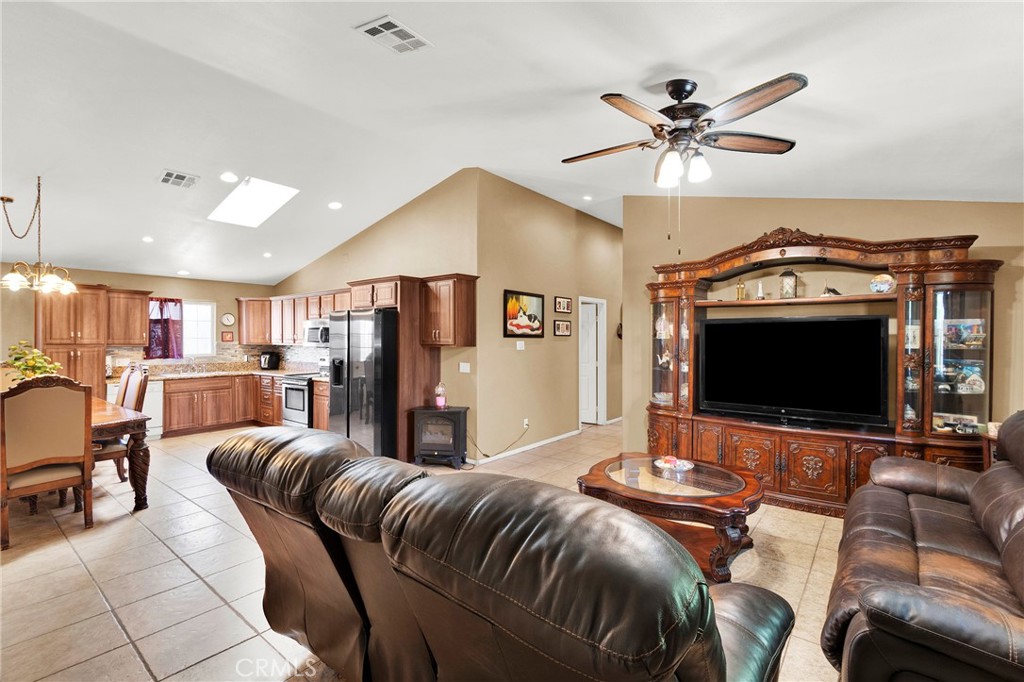 51815 Riza Property Photo 19