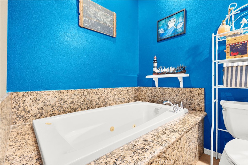51815 Riza Property Photo 32