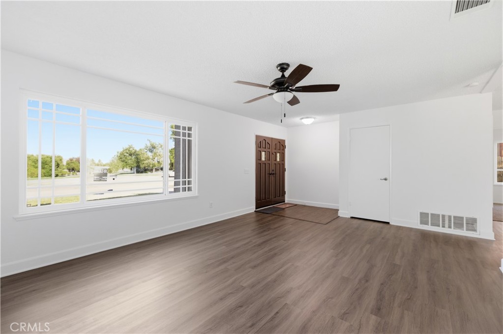 7035 Batavia Way Property Photo 3
