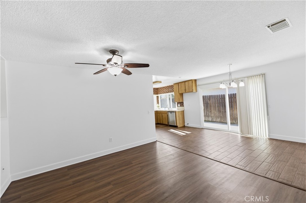 7035 Batavia Way Property Photo 7