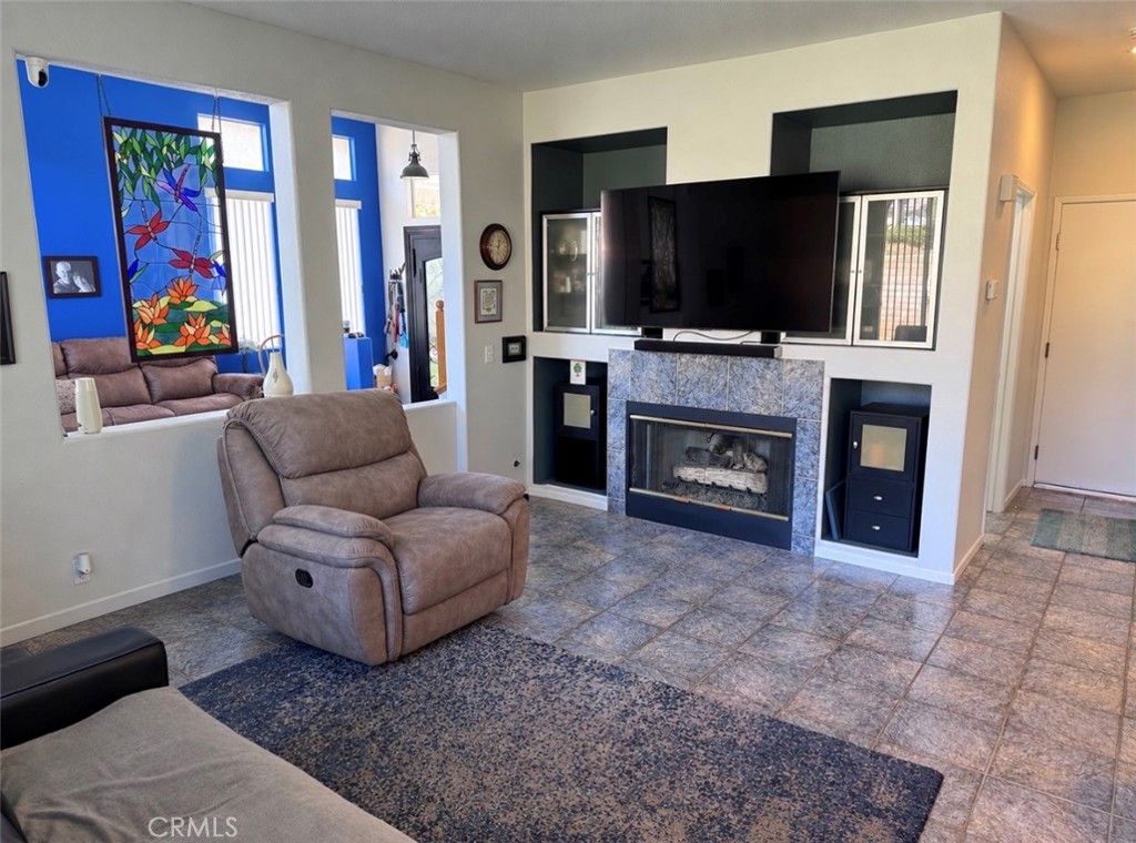 14842 Fox Ridge Drive Property Photo 12