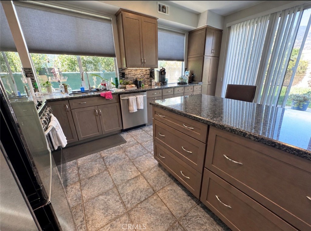 14842 Fox Ridge Drive Property Photo 19