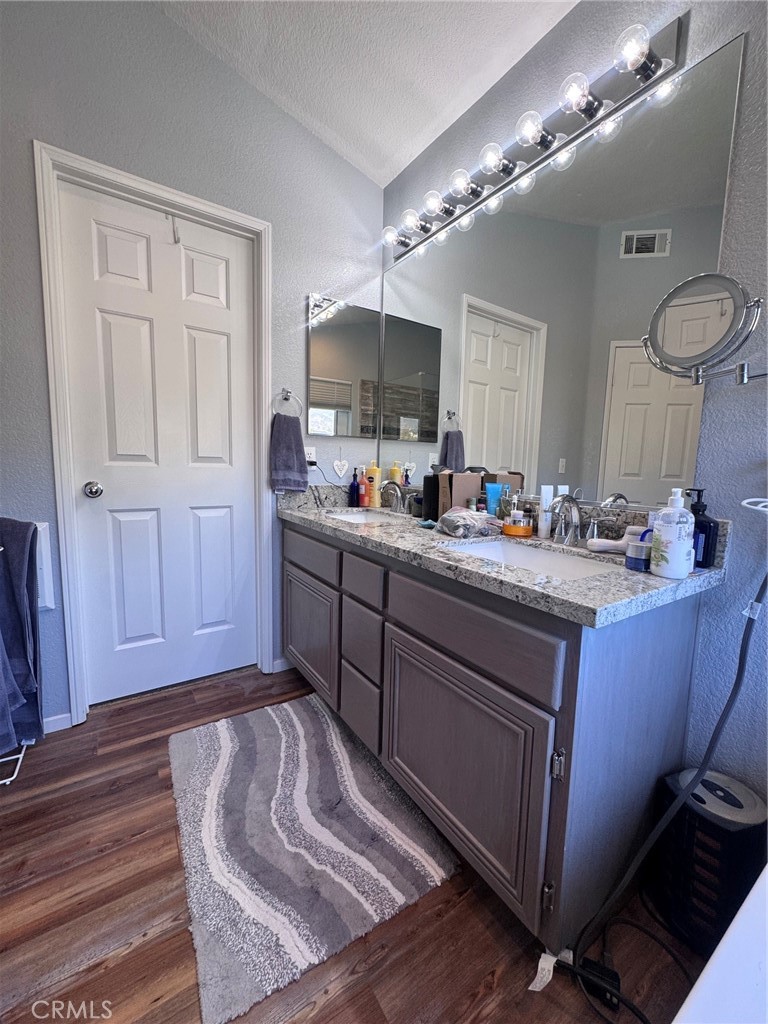 14842 Fox Ridge Drive Property Photo 31