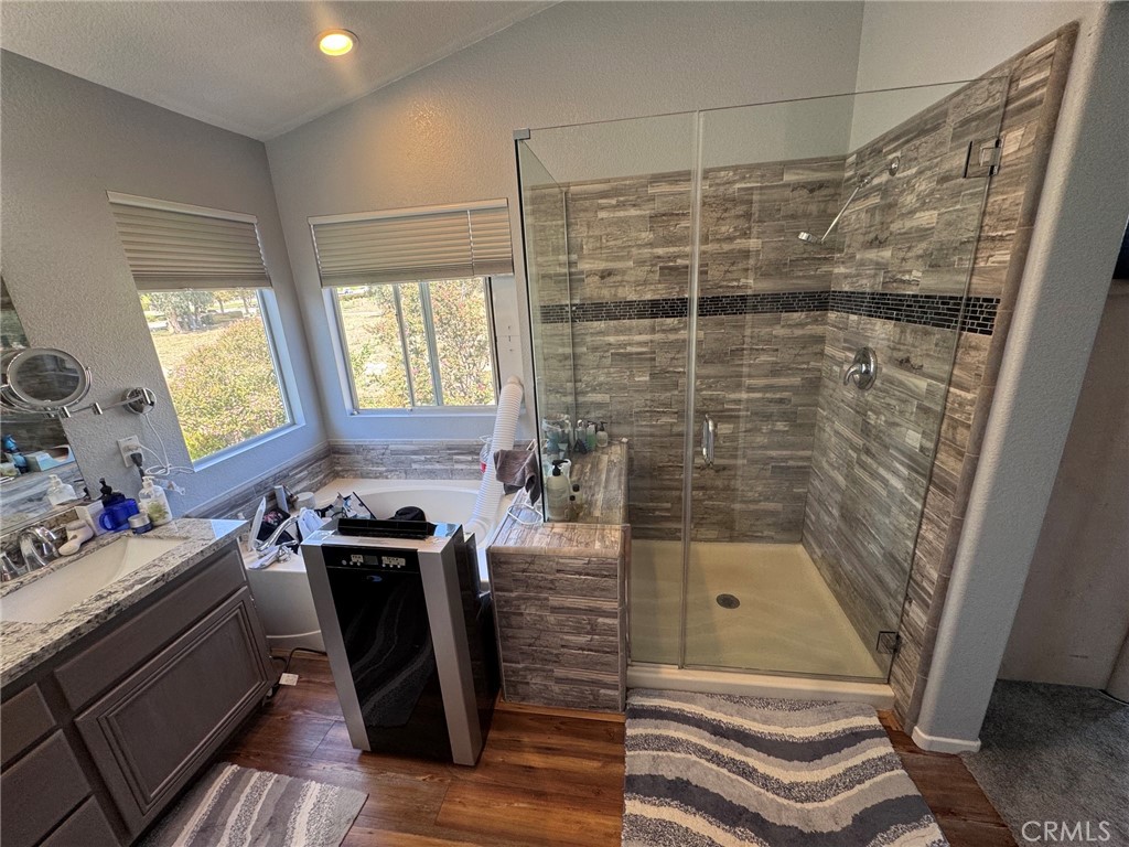 14842 Fox Ridge Drive Property Photo 32