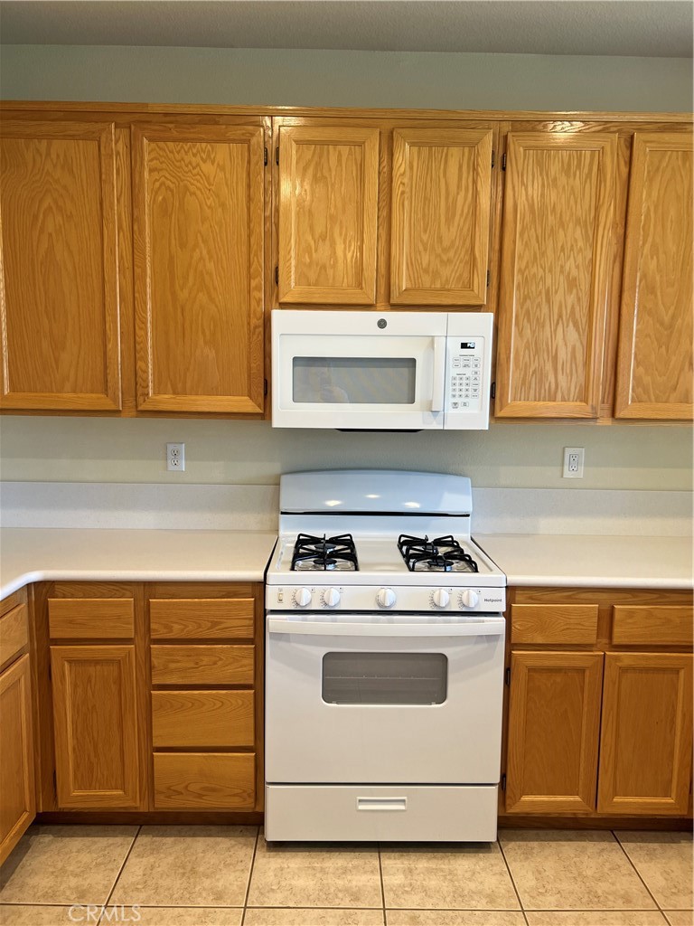 28370 Grandview Property Photo 9