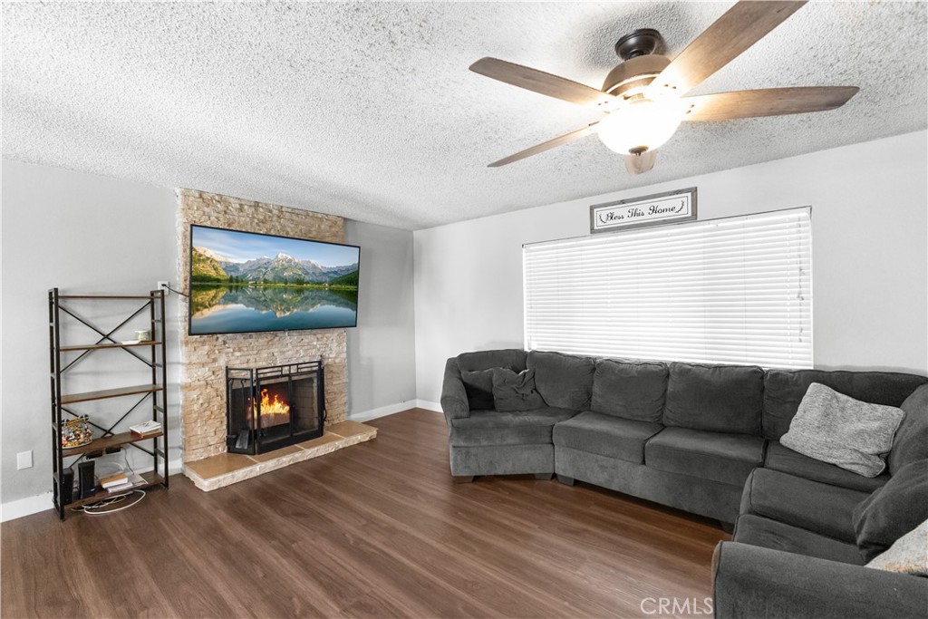 1512 Cole Property Photo 11