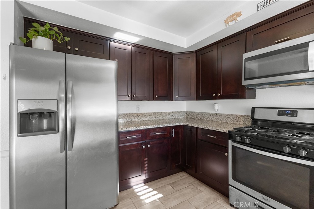 1512 Cole Property Photo 19
