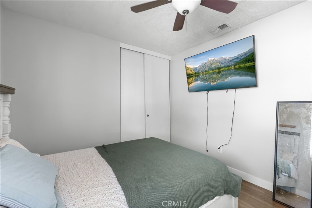 1512 Cole Property Photo 27
