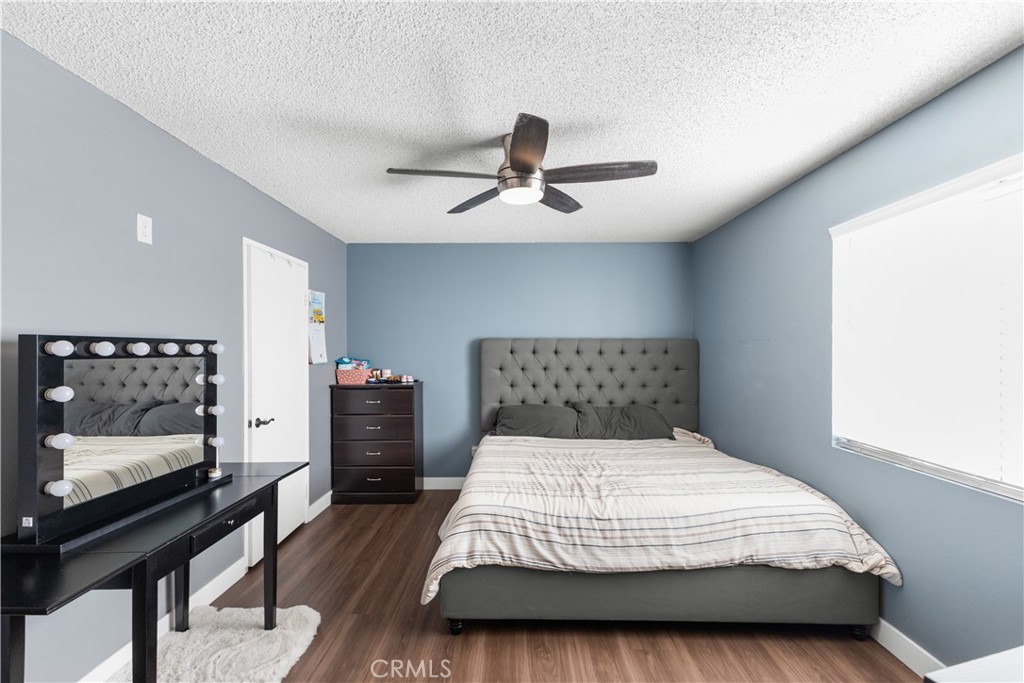 1512 Cole Property Photo 33