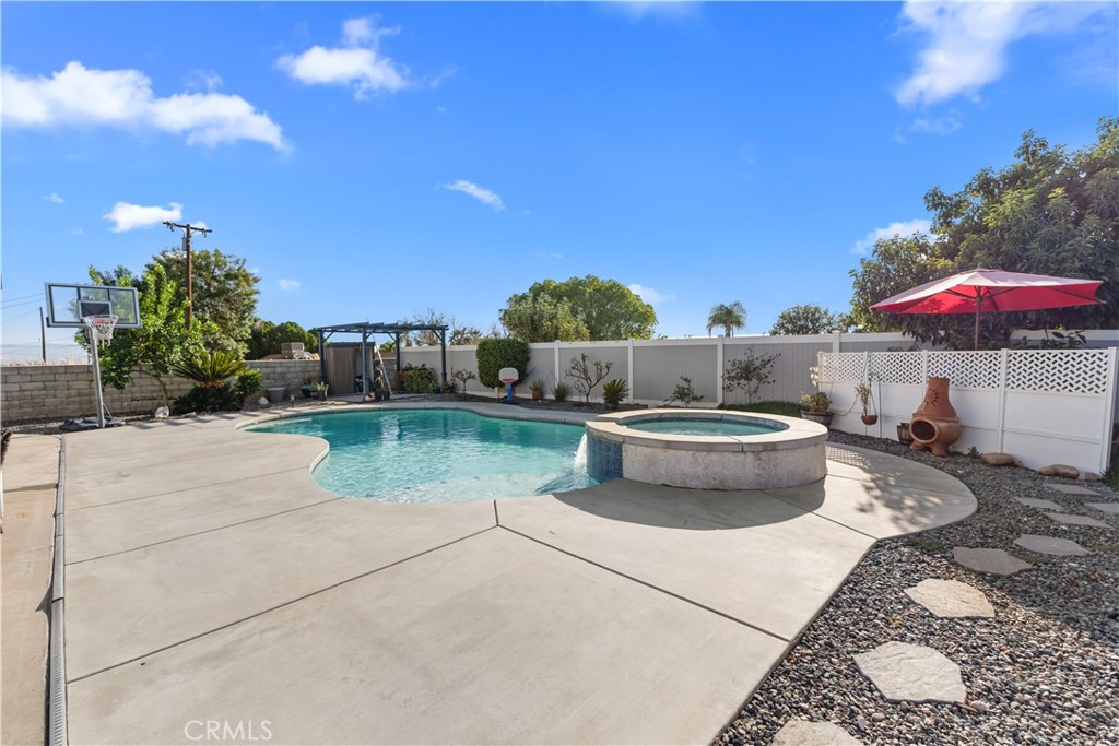 1512 Cole Property Photo 37