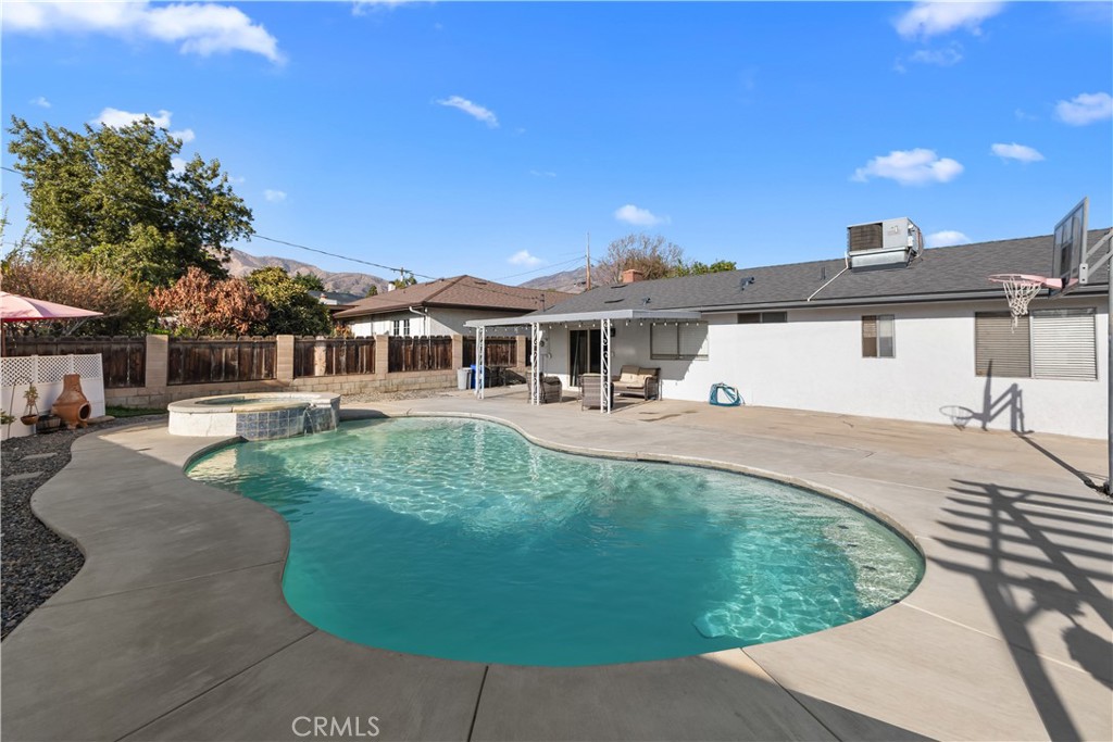 1512 Cole Property Photo 42