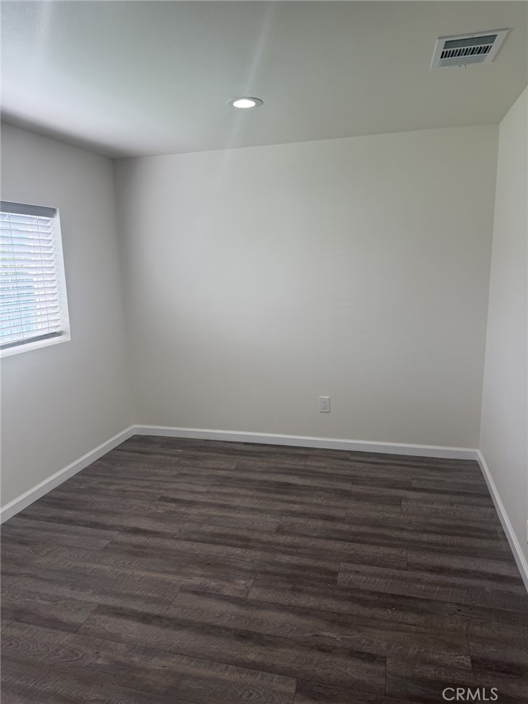 5875 5877 Challen Avenue Property Photo 13