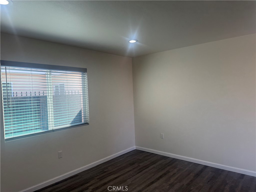 5875 5877 Challen Avenue Property Photo 15