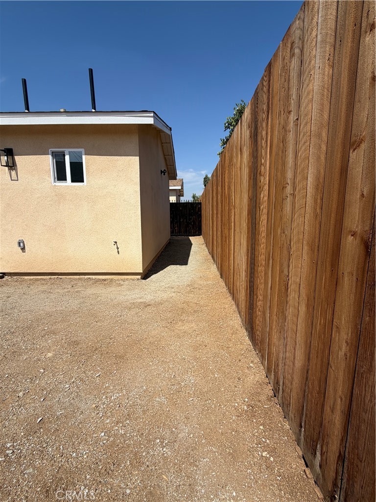 5875 5877 Challen Avenue Property Photo 21