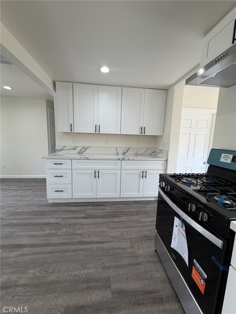 5875 5877 Challen Avenue Property Photo 23