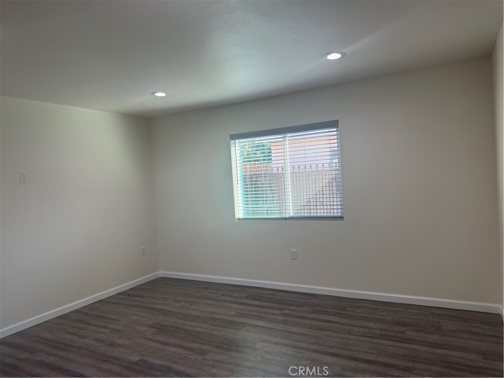 5875 5877 Challen Avenue Property Photo 28