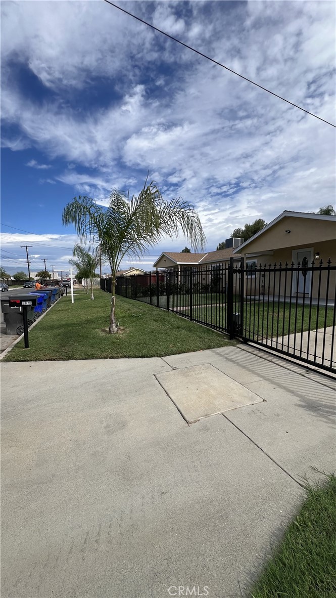 5875 5877 Challen Avenue Property Photo 46