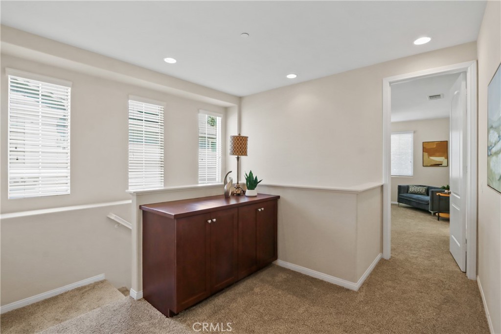 8585 Montrose Property Photo 10