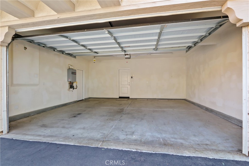 8585 Montrose Property Photo 19