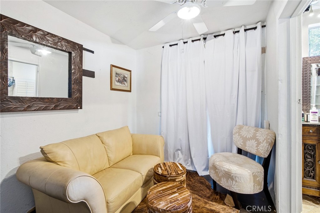 950 Hillcrest Property Photo 44