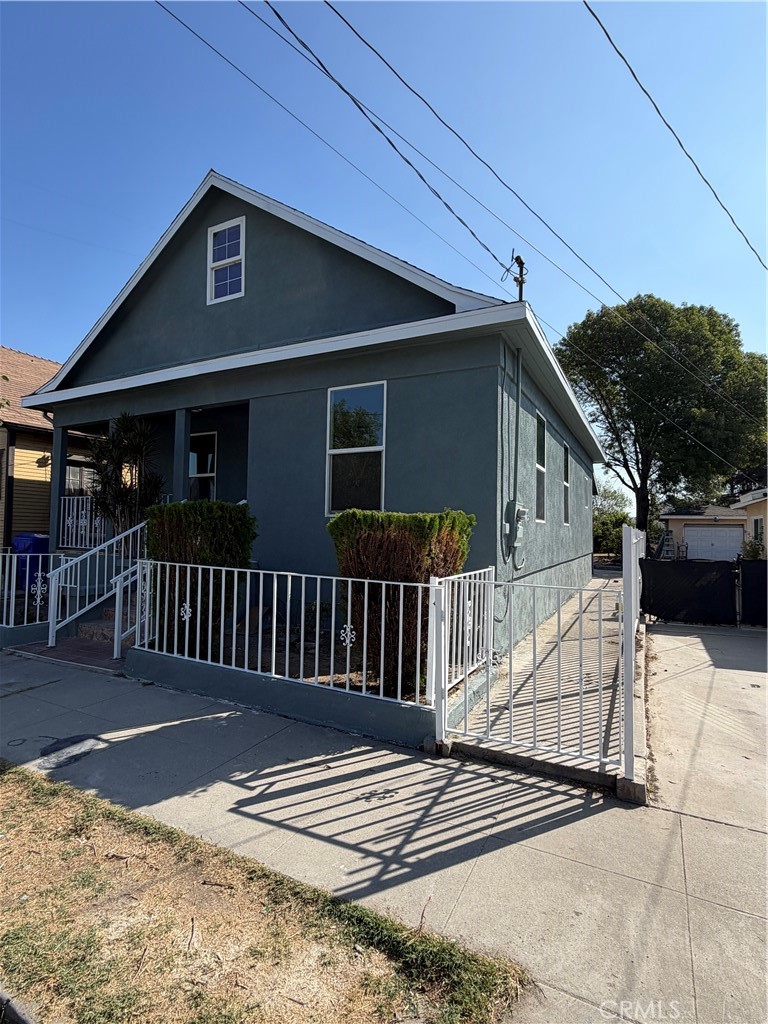 261 Kendall Avenue Property Photo 1