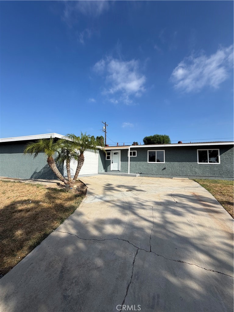 364 W Rosewood Street Property Photo 1