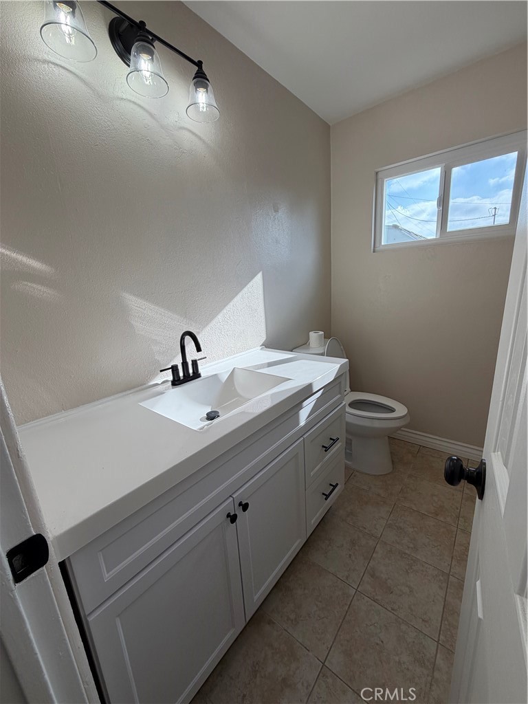 364 W Rosewood Street Property Photo 8