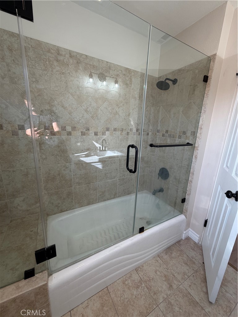 364 W Rosewood Street Property Photo 9