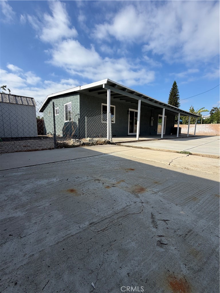 364 W Rosewood Street Property Photo 15