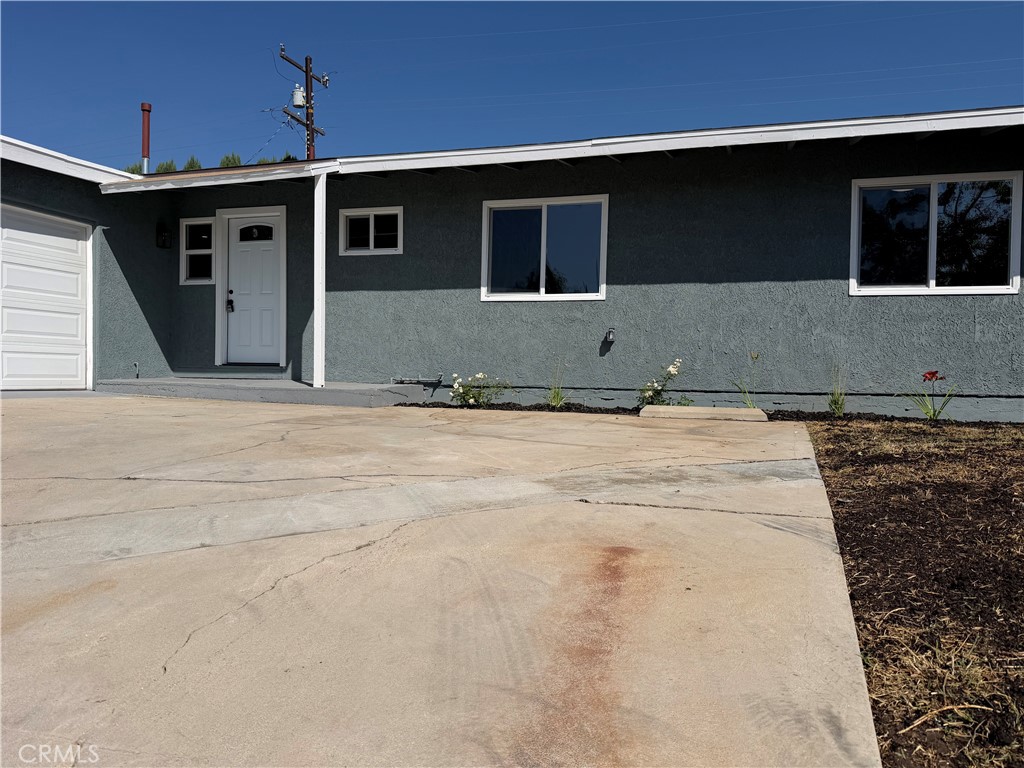 364 W Rosewood Street Property Photo 25