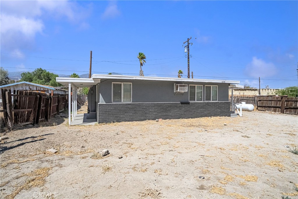 52356 Date Avenue Property Photo 4