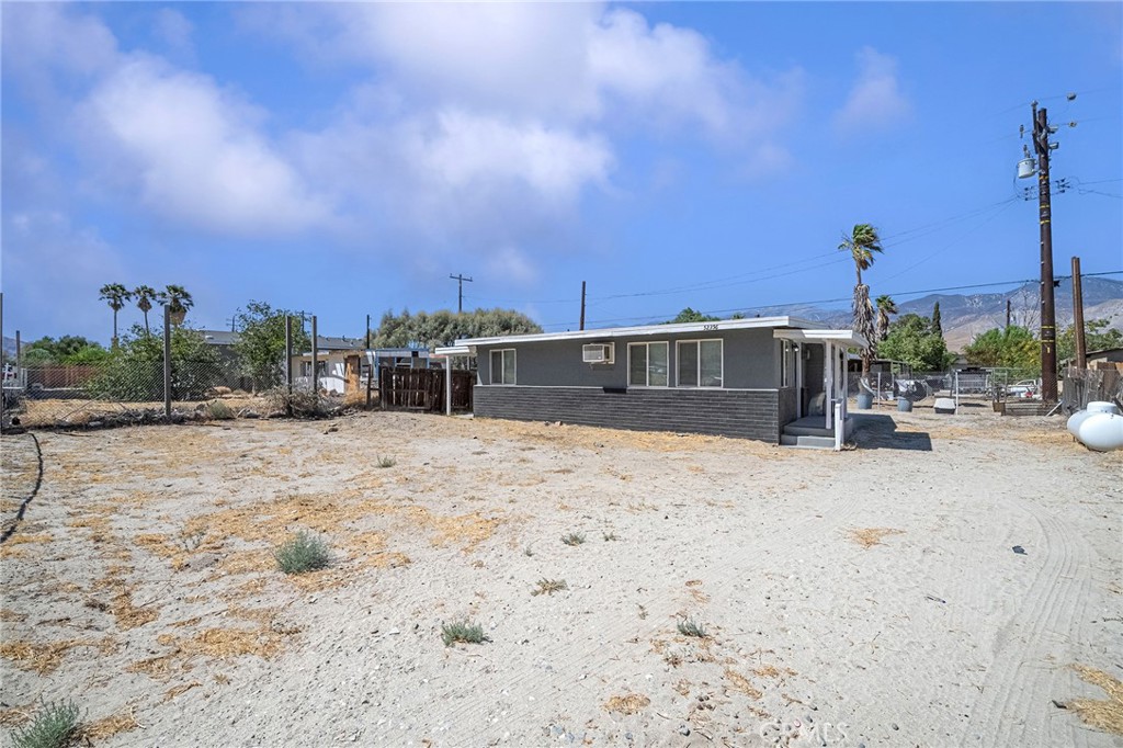 52356 Date Avenue Property Photo 6